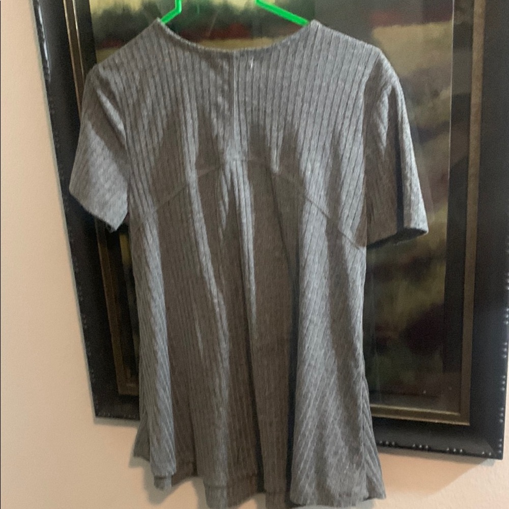 Gray Ribbed Women's Top - Picture 4 of 4